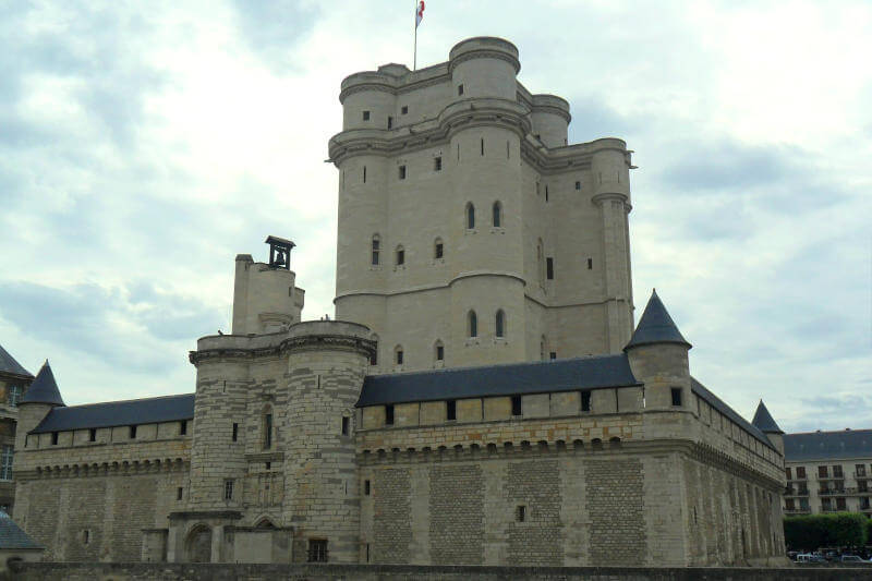 Il Castello di Vincennes fuori Parigi