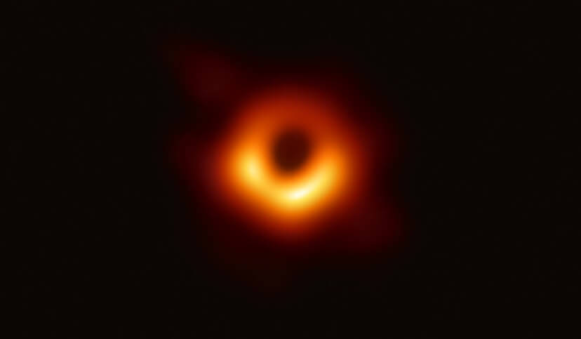 Buco nero supermassiccio nel nucleo della galassia ellittica Messier 87