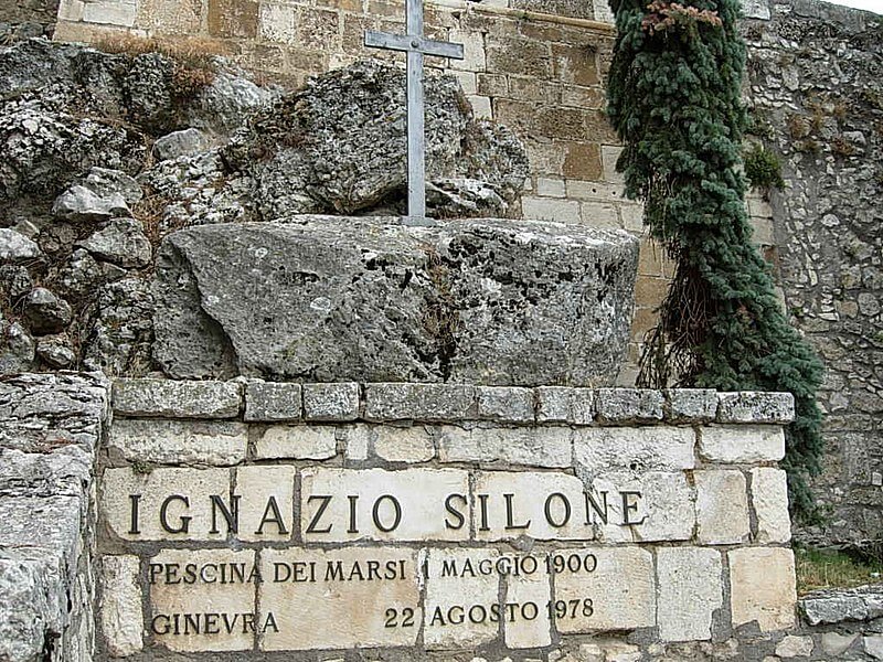 Tomba di Ignazio Silone a Pescina