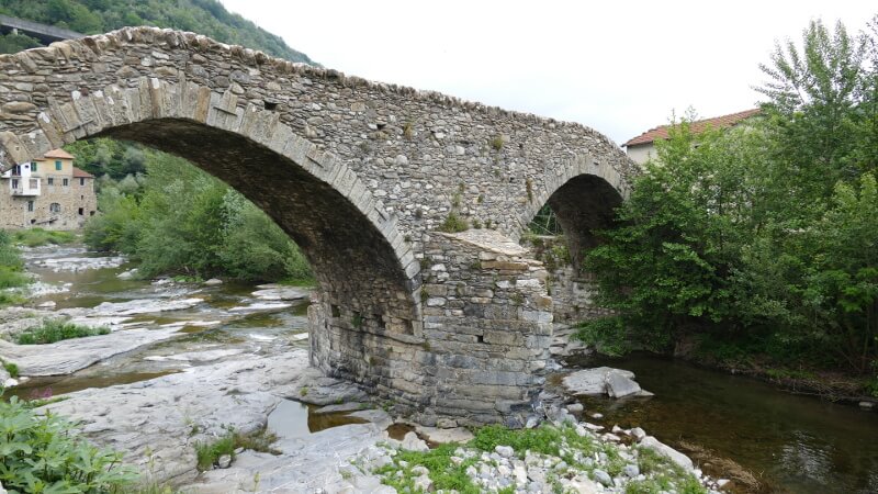 San Lazzaro Reale, ponte sul torrente Impero